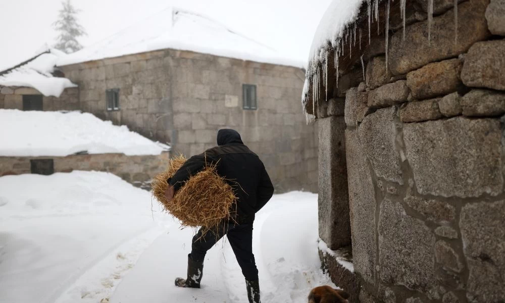 Σε συναγερμό βρίσκεται η Ισπανία για πολικό ψύχος